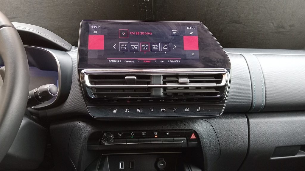 MULTIMEDIA SCREEN