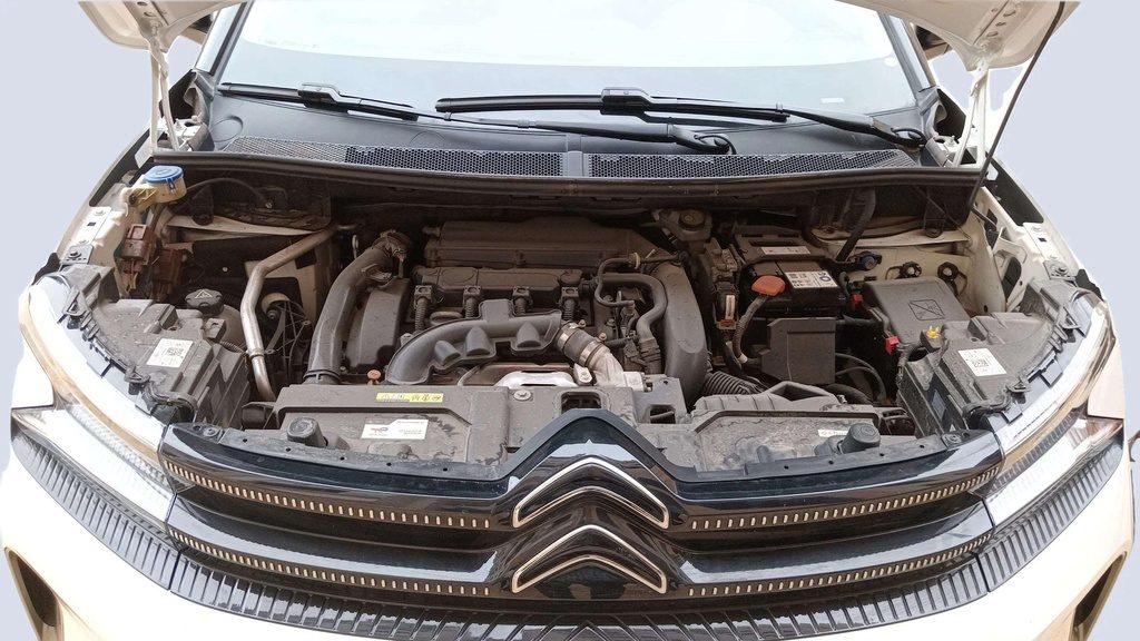 ENGINE COMPARTMENT