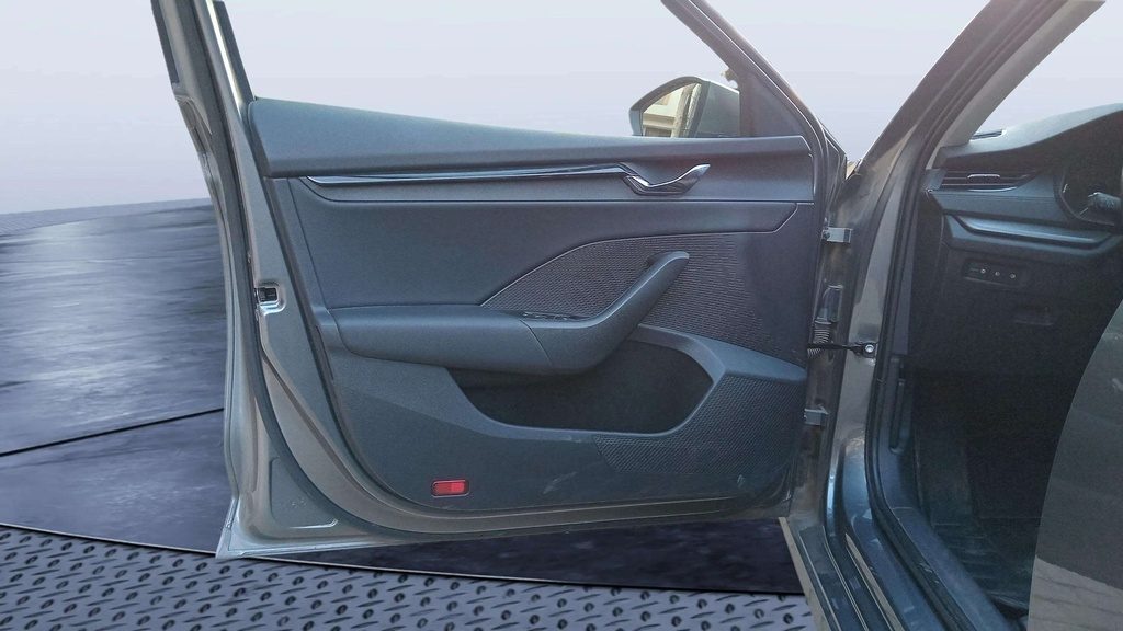 FR L DOOR