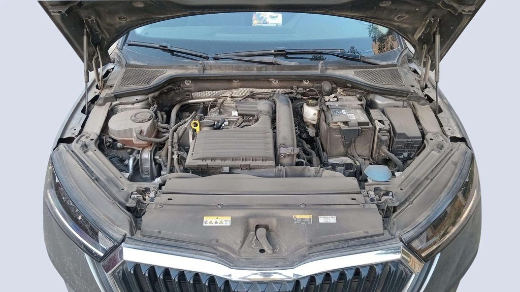ENGINE COMPARTMENT