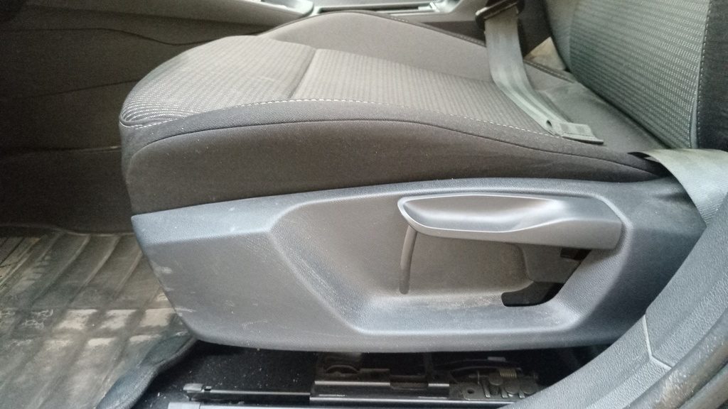 DRIVER SEAT SWITCHES