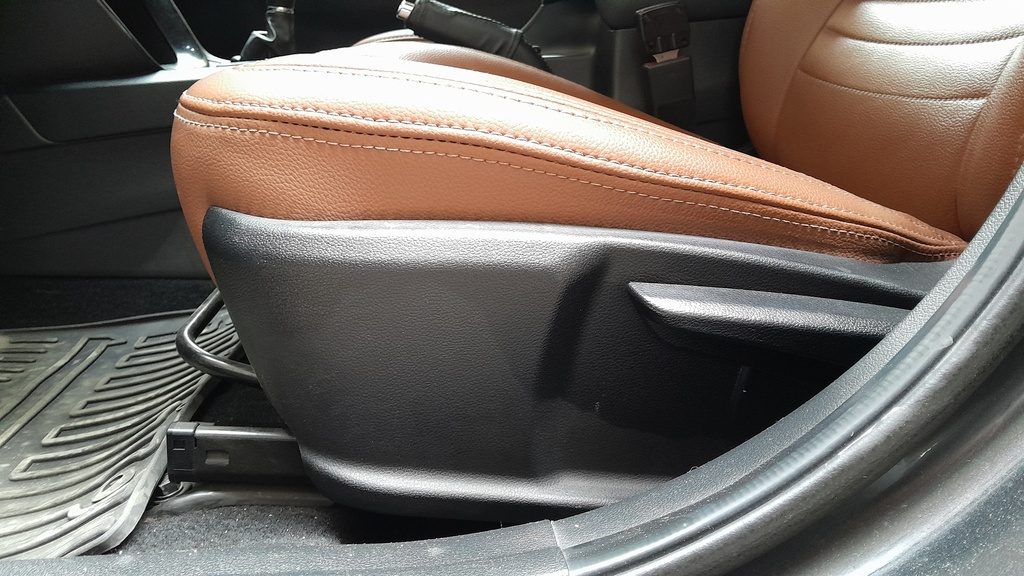 DRIVER SEAT SWITCHES