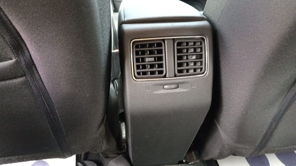 RR AC GRILL