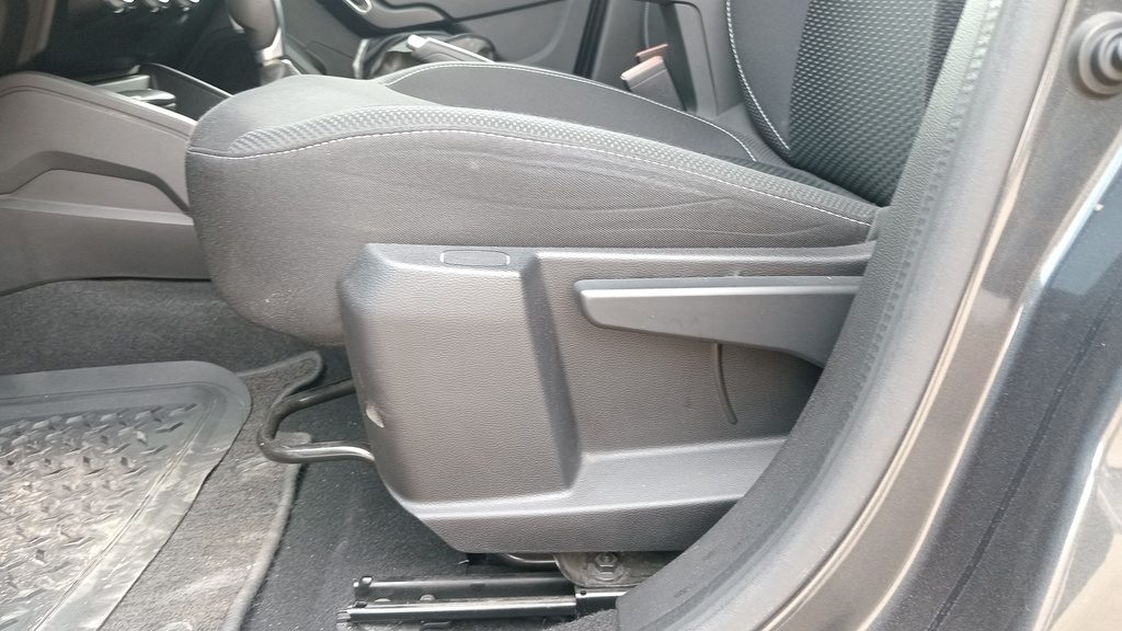 DRIVER SEAT SWITCHES