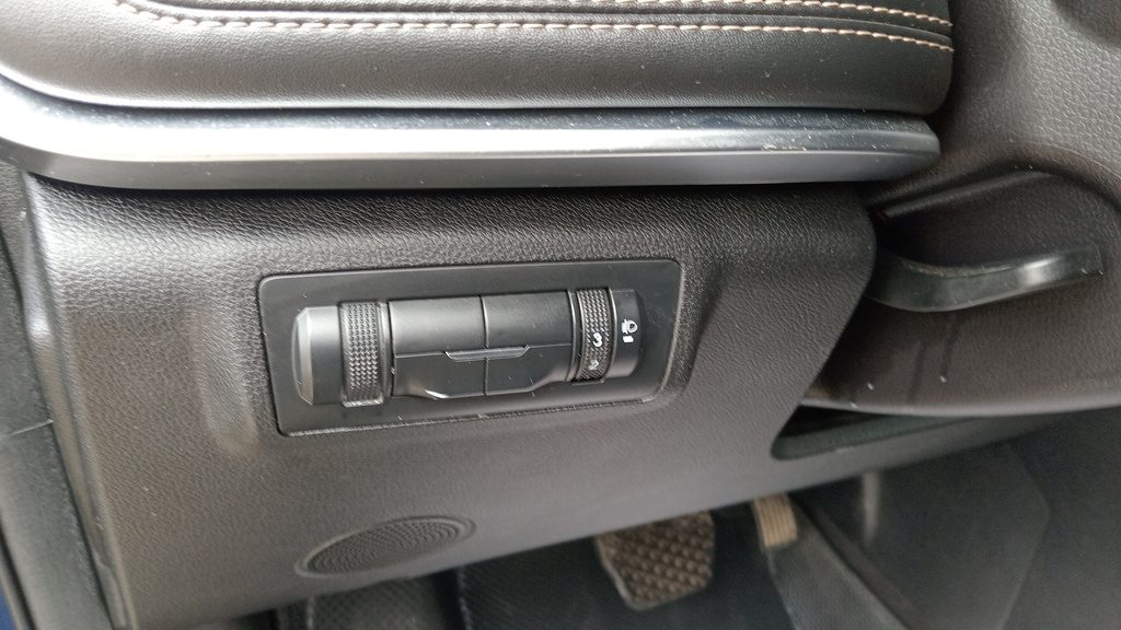 LIGHT SWITCHES