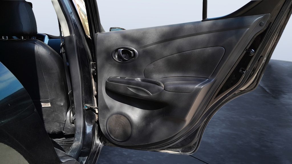 RR R DOOR
