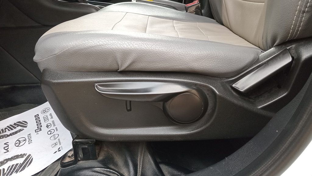 DRIVER SEAT SWITCHES