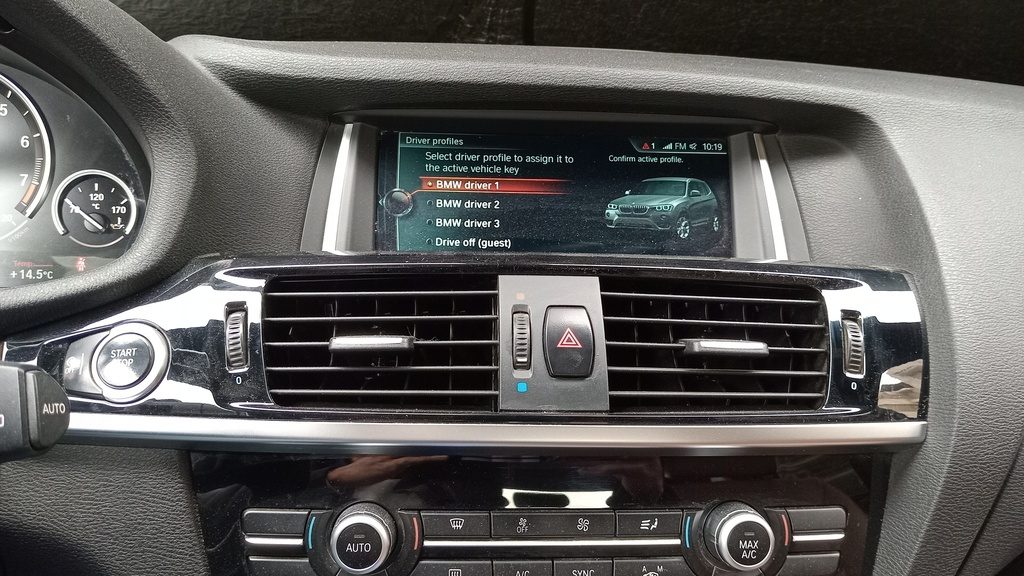 MULTIMEDIA SCREEN