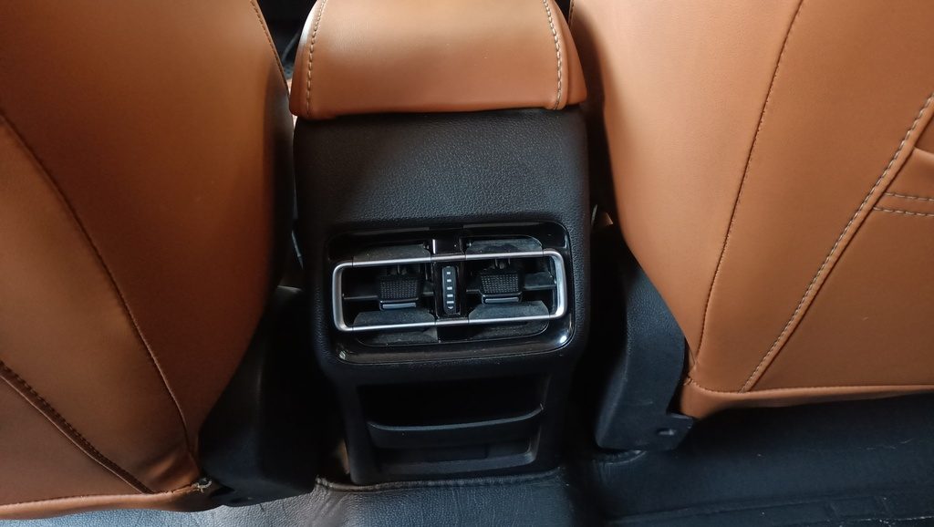RR AC GRILL