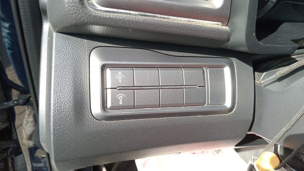 LIGHT SWITCHES