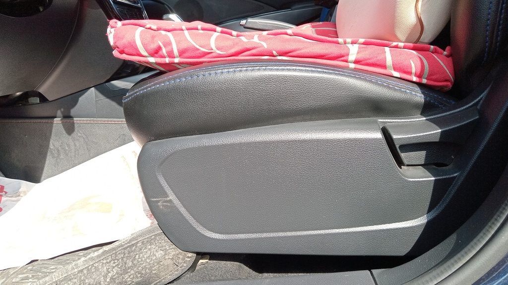 DRIVER SEAT SWITCHES