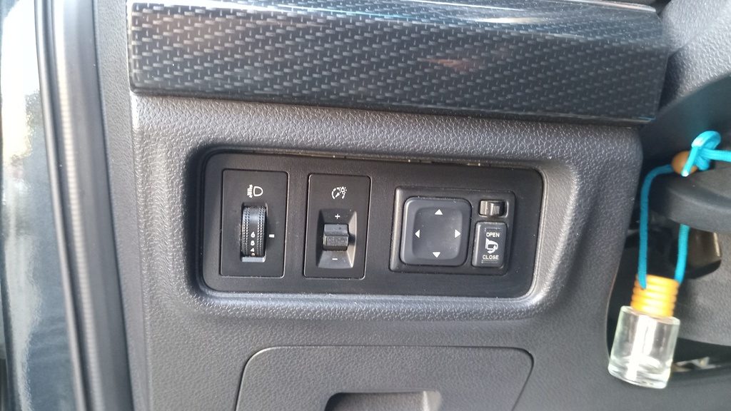 LIGHT SWITCHES