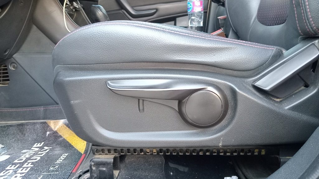 DRIVER SEAT SWITCHES