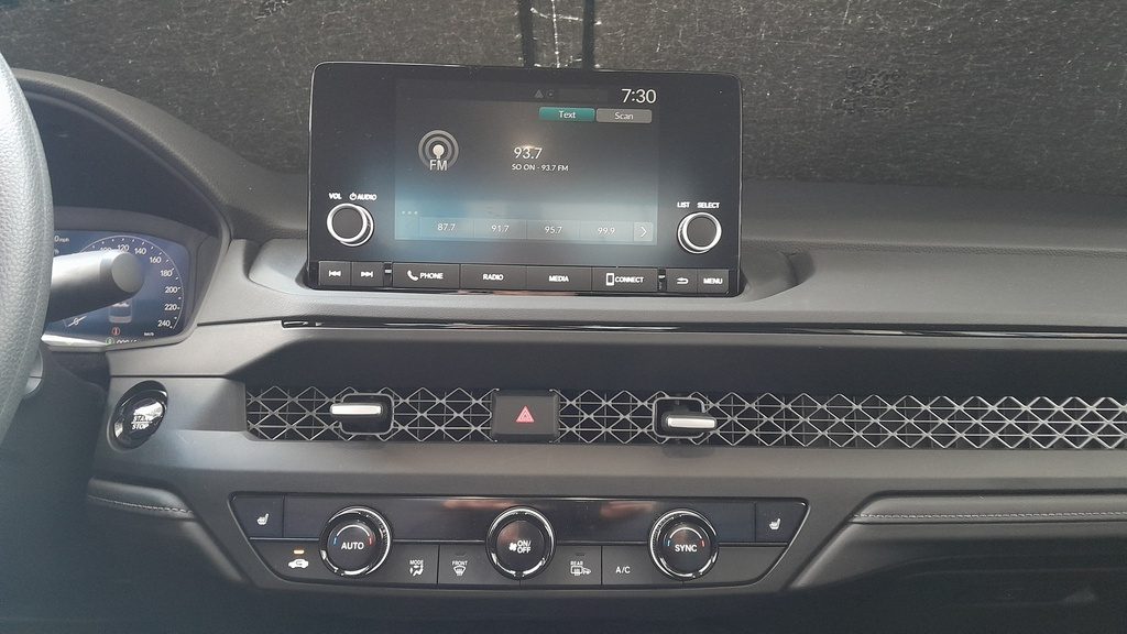 MULTIMEDIA SCREEN
