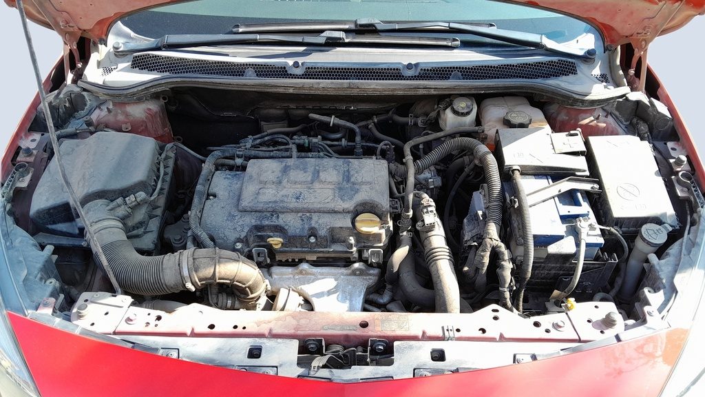ENGINE COMPARTMENT