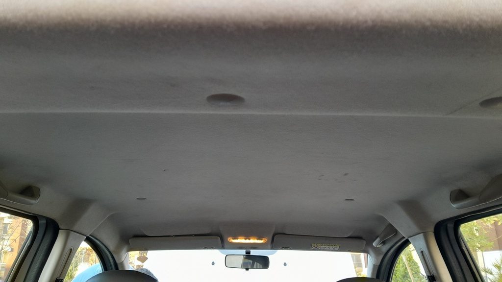 CAR ROOF MAT