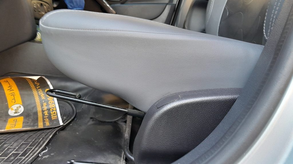 DRIVER SEAT SWITCHES