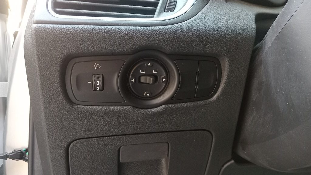 LIGHT SWITCHES