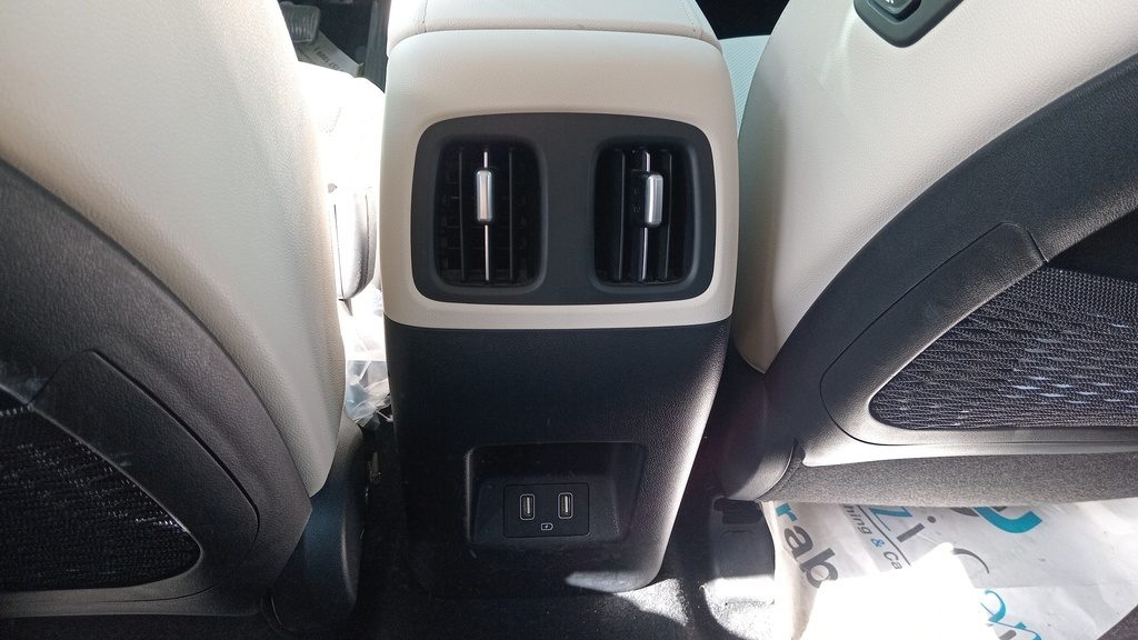 RR AC GRILL