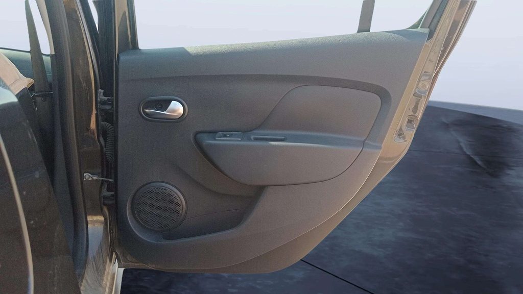 RR R DOOR