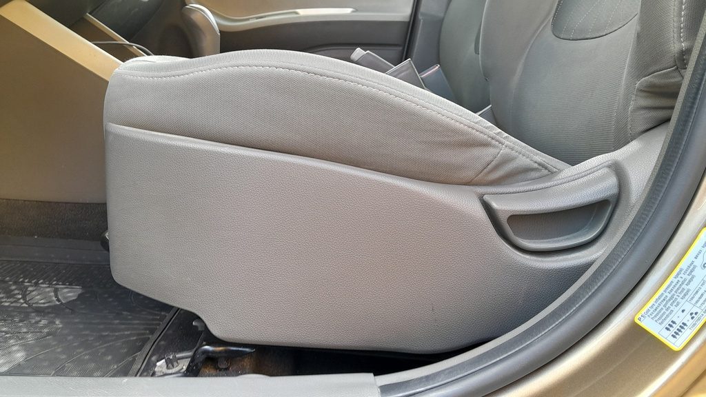 DRIVER SEAT SWITCHES