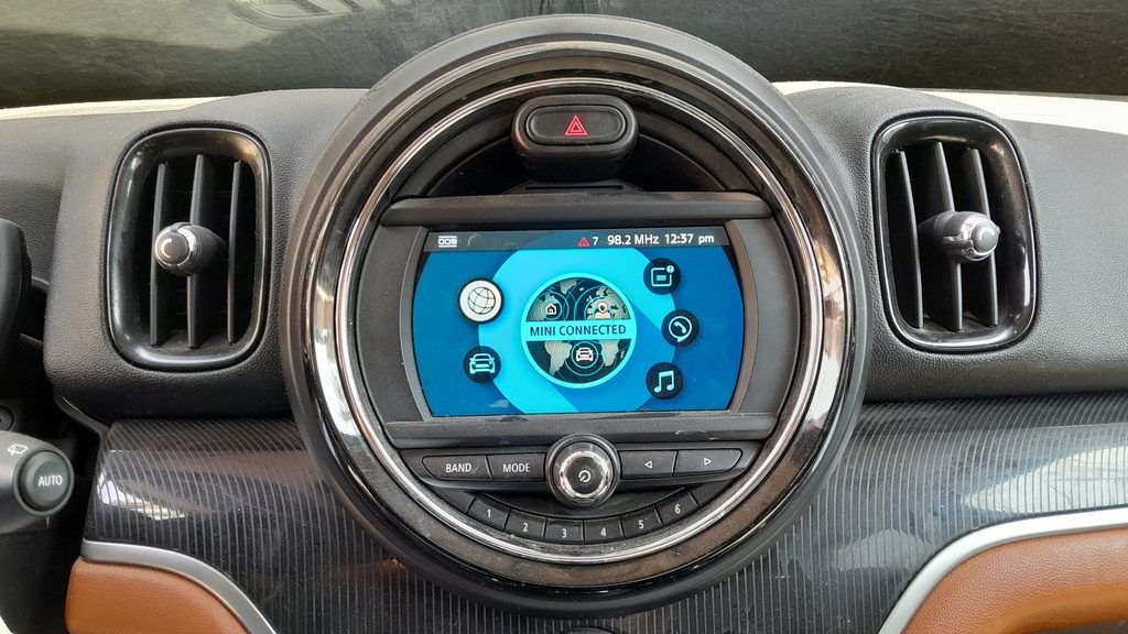 MULTIMEDIA SCREEN