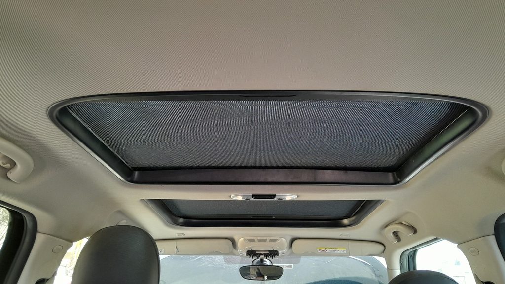 CAR ROOF MAT