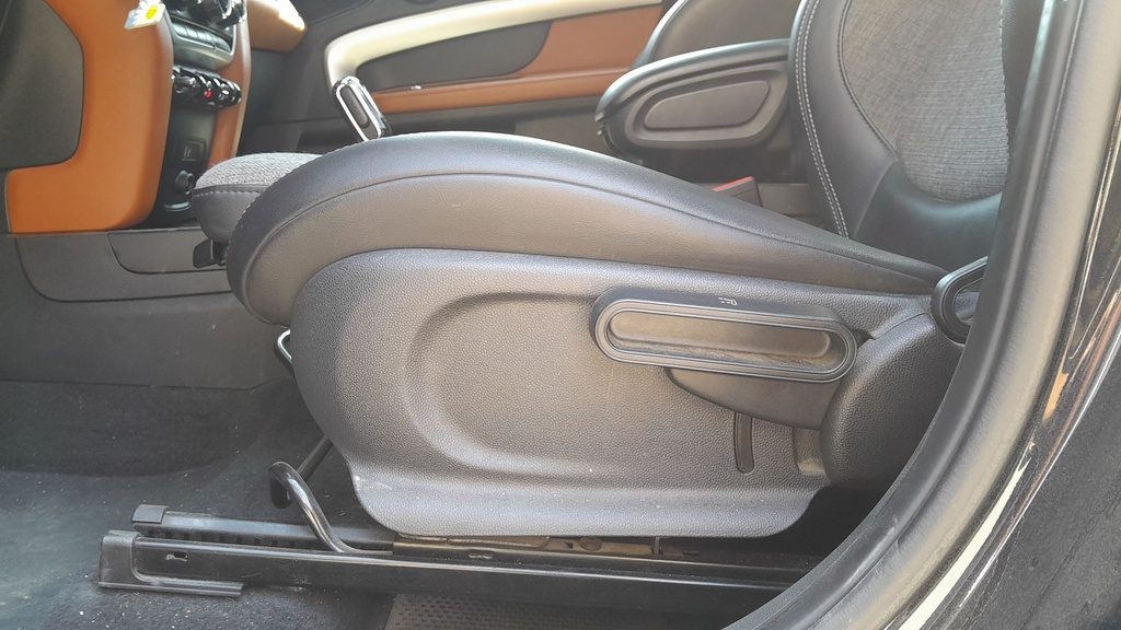 DRIVER SEAT SWITCHES