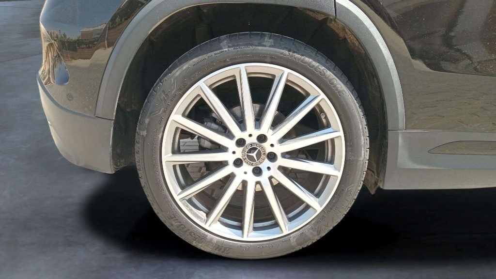 RR R TIRE