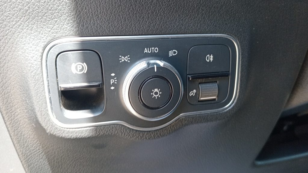 LIGHT SWITCHES