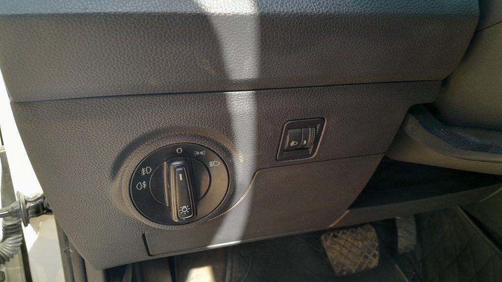 LIGHT SWITCHES