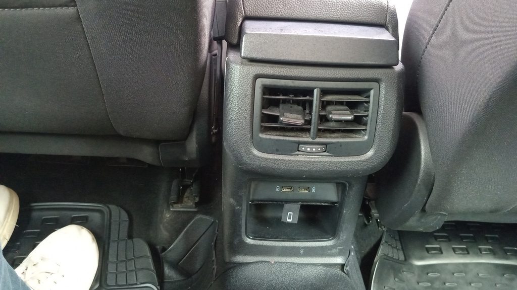 RR AC GRILL