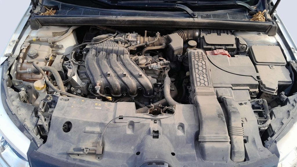 ENGINE COMPARTMENT