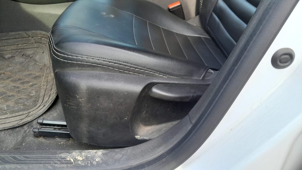 DRIVER SEAT SWITCHES