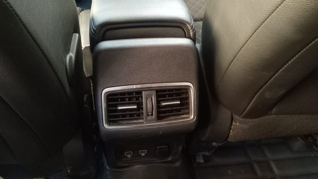 RR AC GRILL
