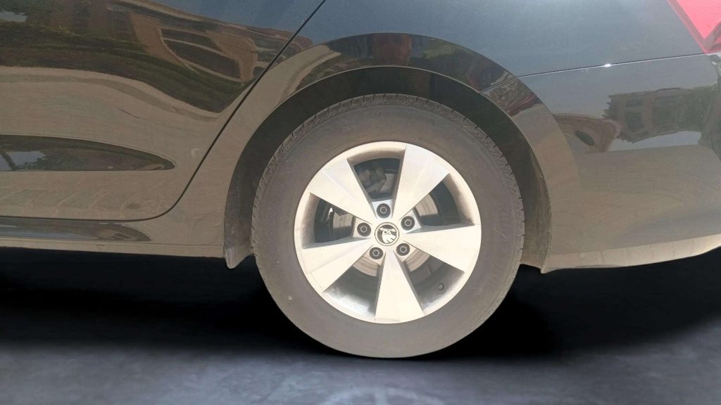 RR L TIRE
