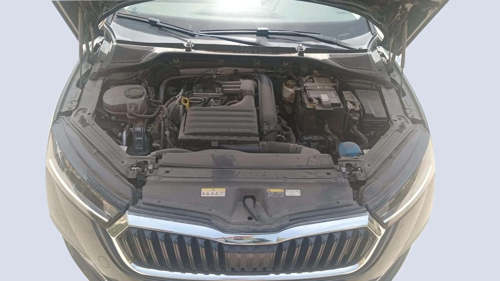 ENGINE COMPARTMENT