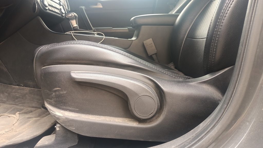 DRIVER SEAT SWITCHES