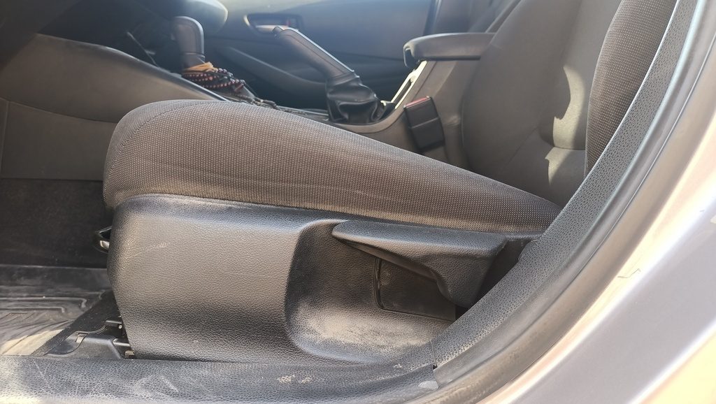 DRIVER SEAT SWITCHES