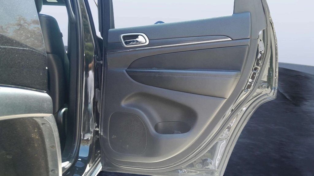 RR R DOOR