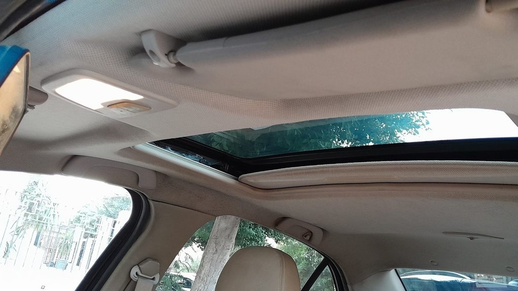 CAR ROOF MAT