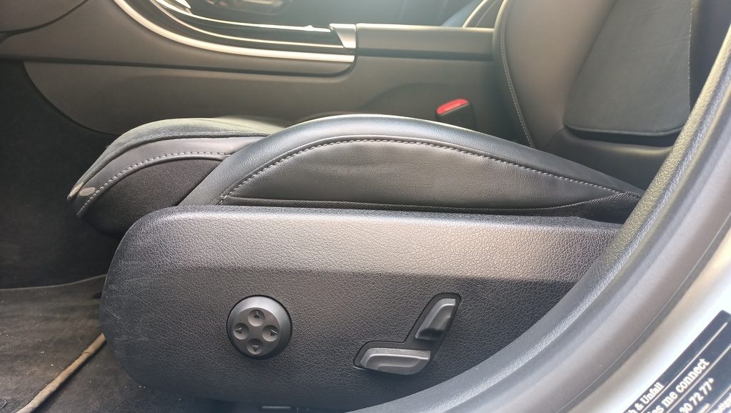 DRIVER SEAT SWITCHES