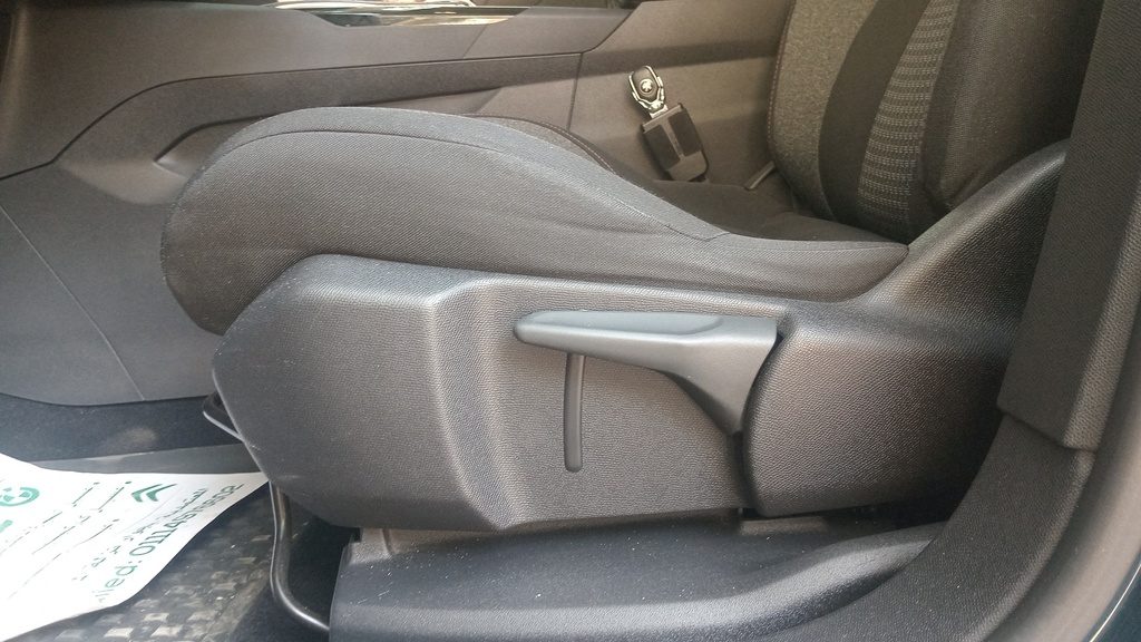 DRIVER SEAT SWITCHES