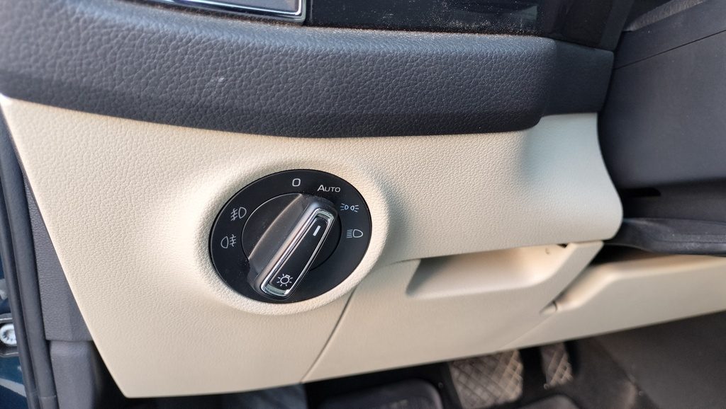 LIGHT SWITCHES