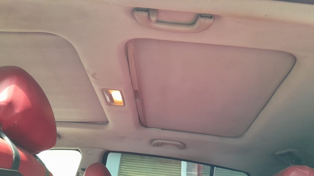 CAR ROOF MAT