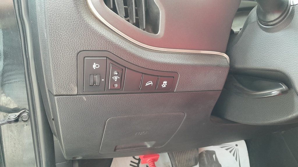 LIGHT SWITCHES