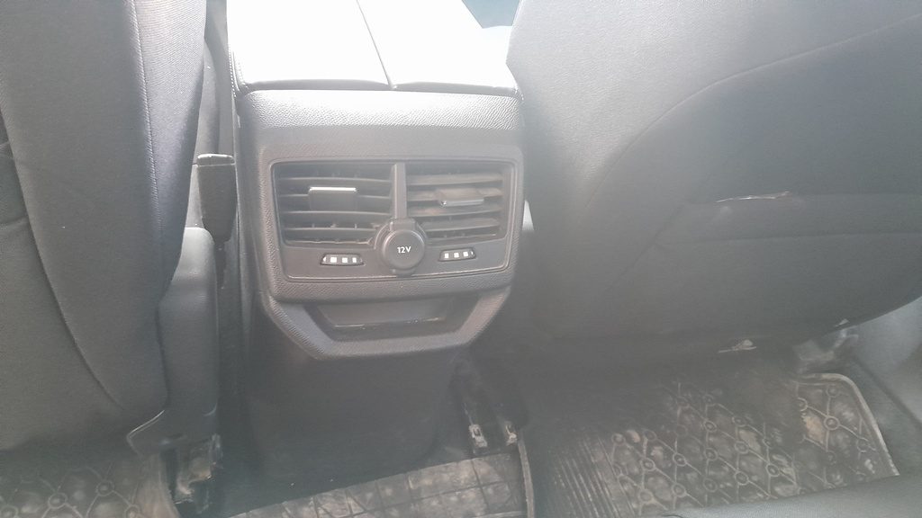 RR AC GRILL