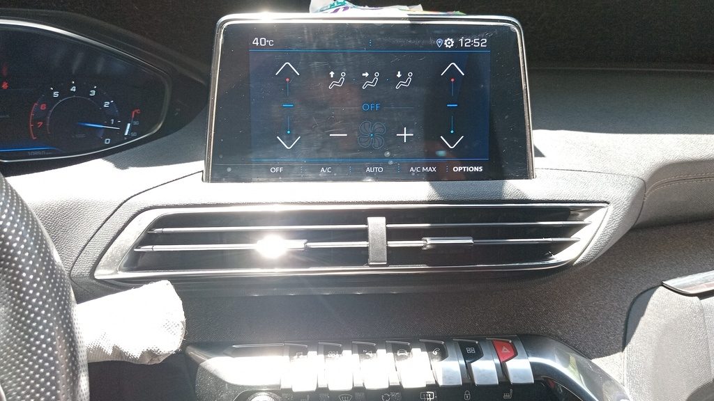 MULTIMEDIA SCREEN