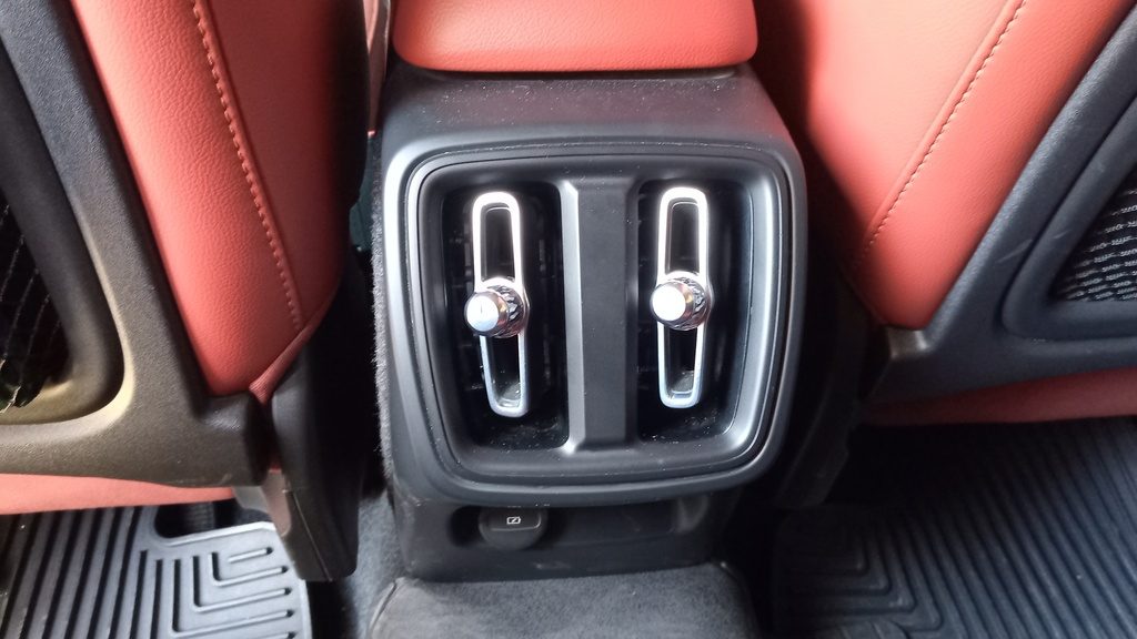 RR AC GRILL