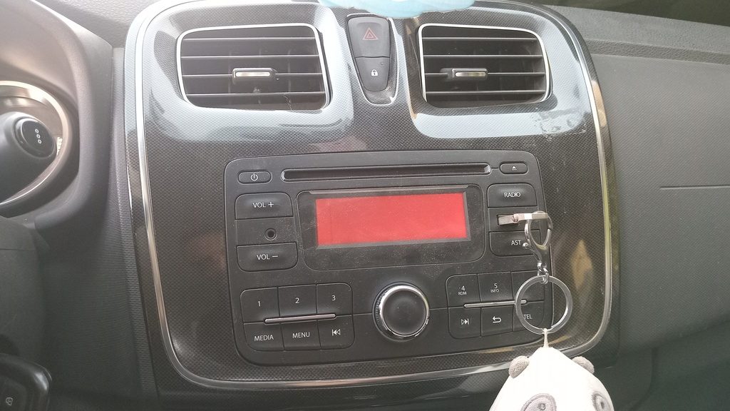 MULTIMEDIA SCREEN